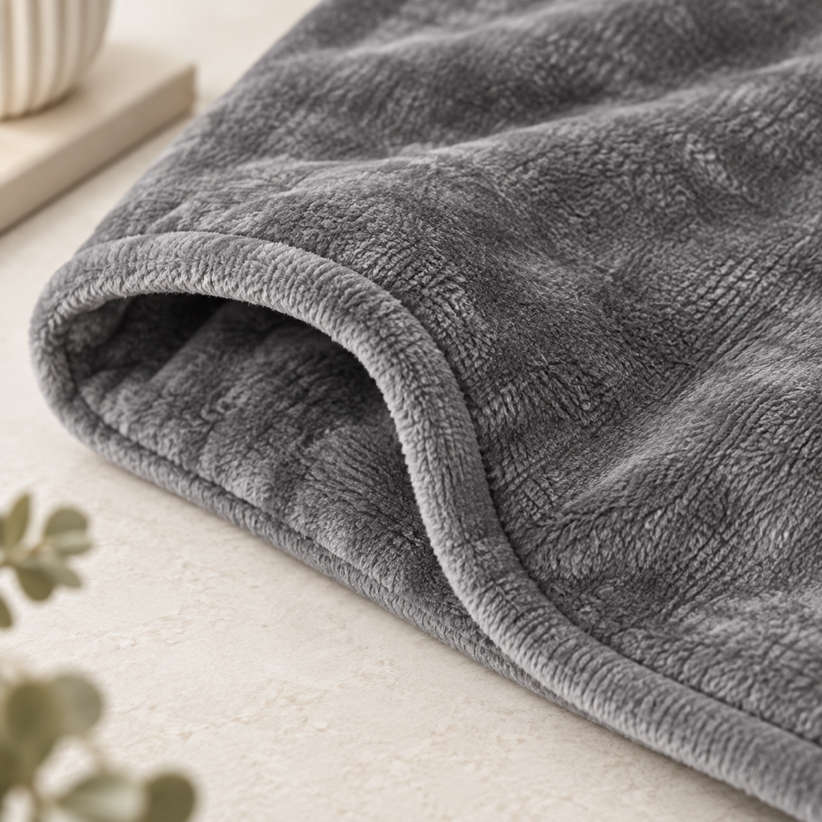 Grey Flannel Heated Throw Blanket – 160 × 120 cm, 3 Heat Settings