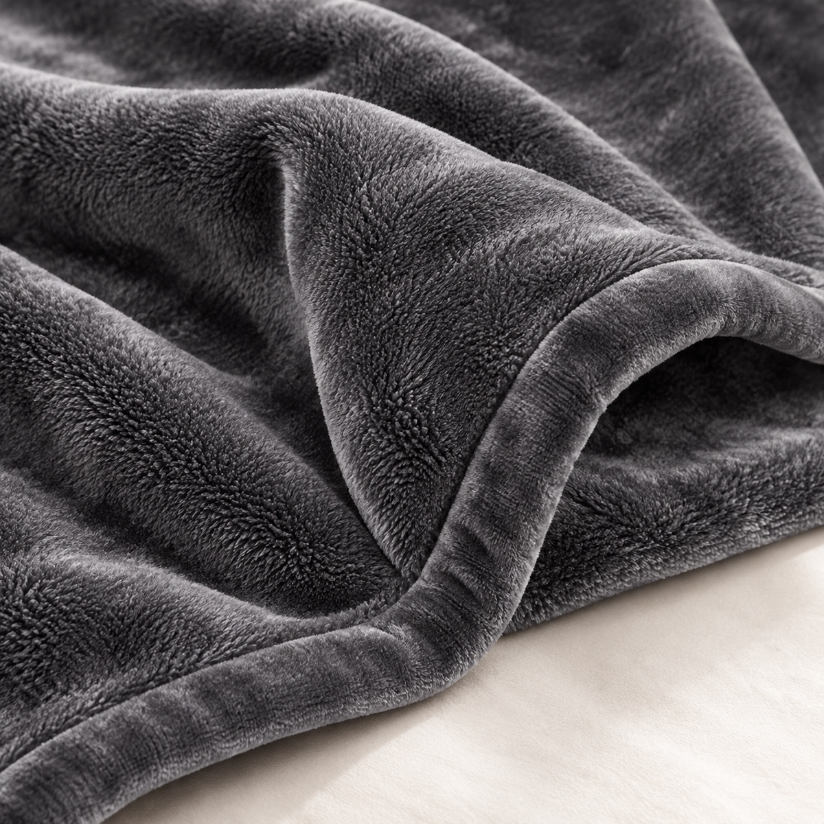 The Cosy Duo — Heated Fleece Throw & Heated Socks