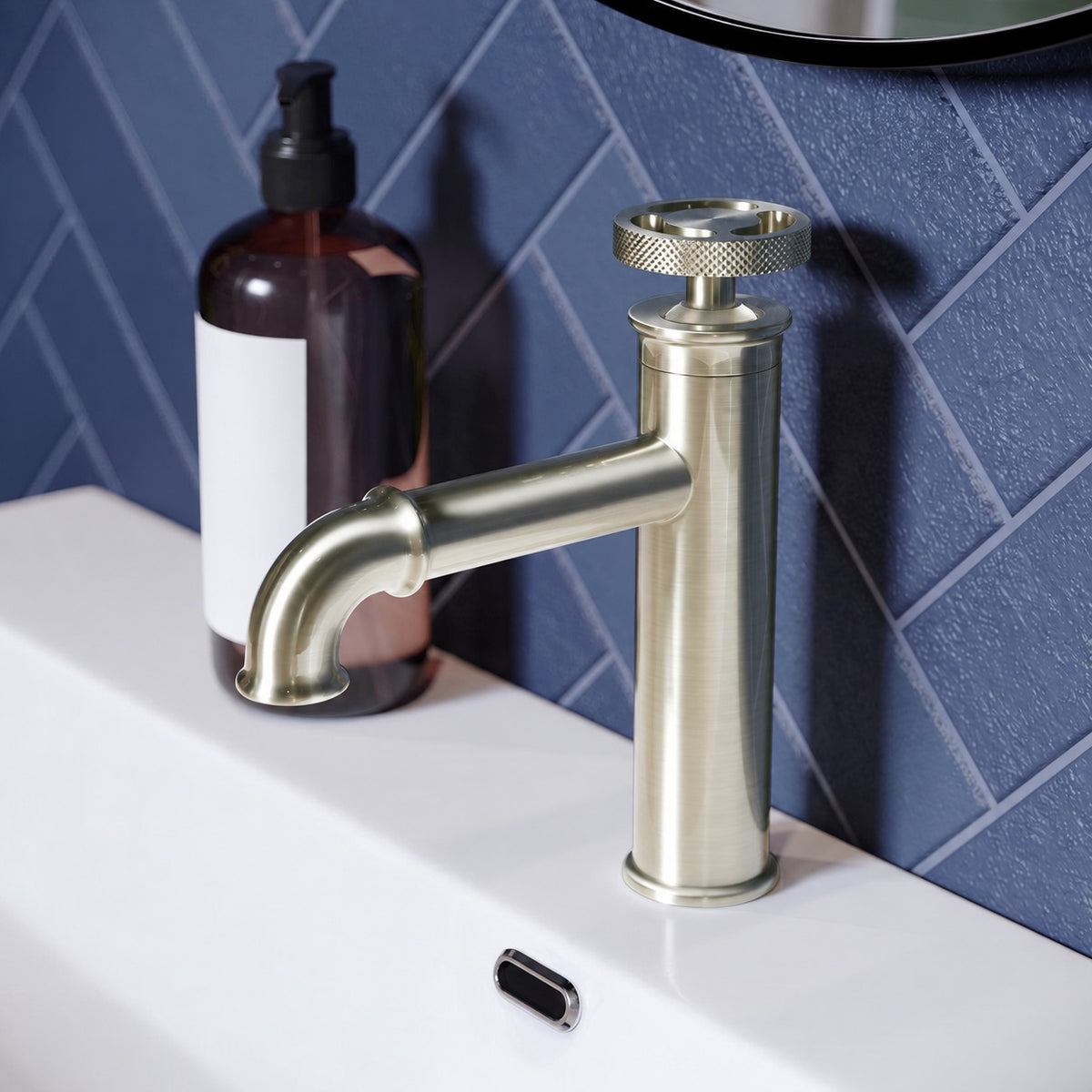 Avallon monotrou, monocommande Wheel, mitigeur de lavabo – finition nickel brossé