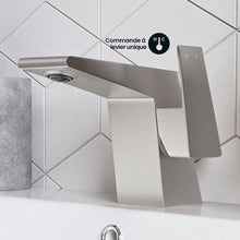 Carre monotrou, monocommande, mitigeur de lavabo – finition nickel brossé