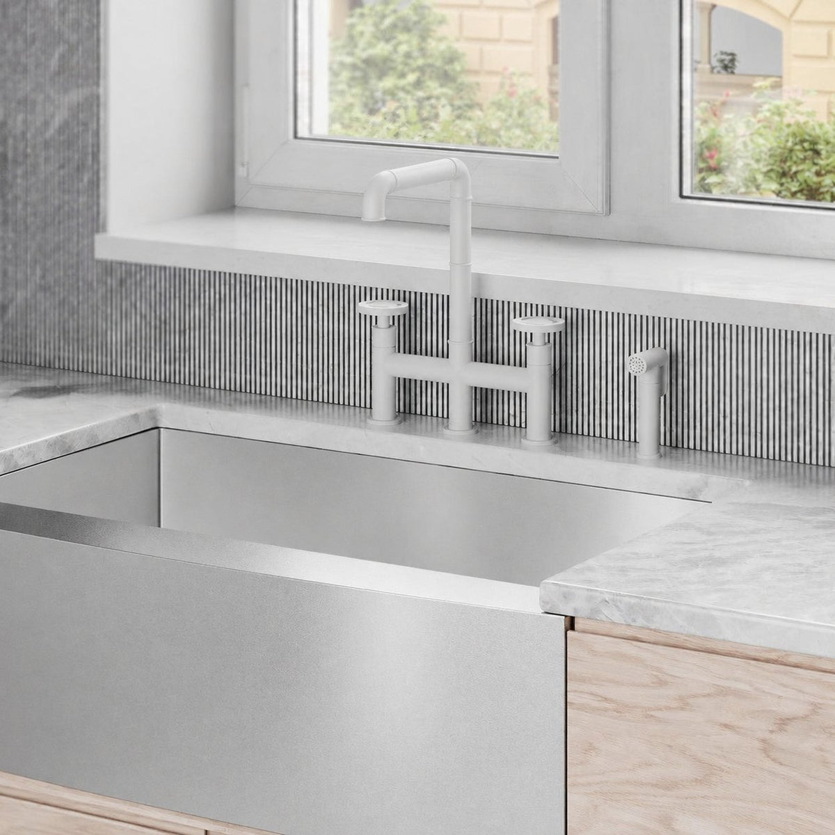 Avallon Pro Widespread mitigeur de cuisine avec Side Sprayer – finition blanc mat
