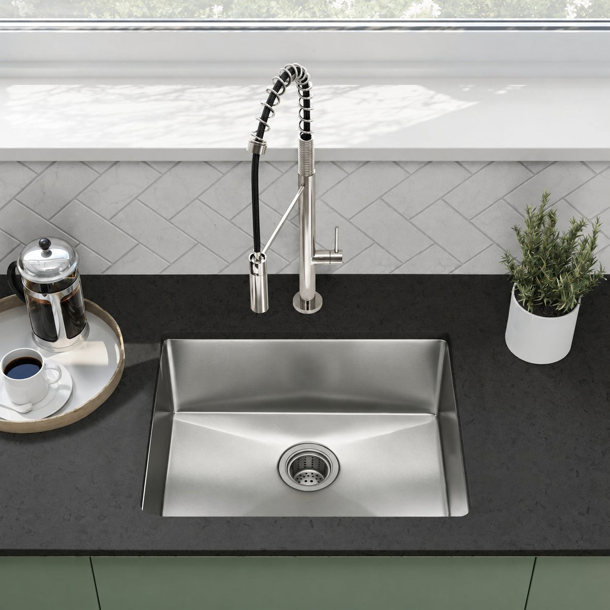 Rivage 58,4 cm 16 Gauge acier inoxydable Undermount évier de cuisine – finition chrome poli