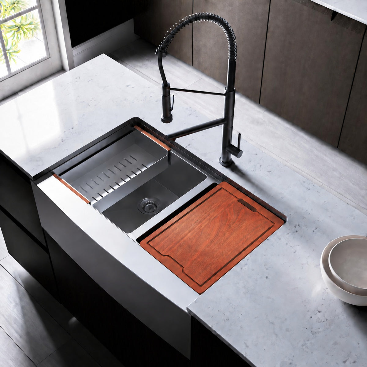 Rivage 83,8 × 55,9 cm Dual Basin Apron Kitchen Workstation vasque