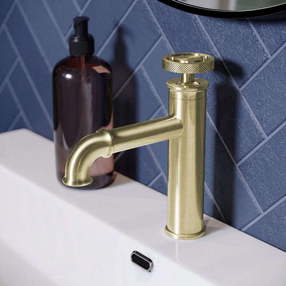 Avallon monotrou, monocommande Wheel, mitigeur de lavabo – finition or brossé