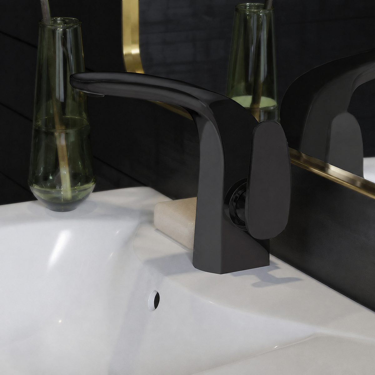 Chateau monotrou, monocommande, mitigeur de lavabo – finition noir mat