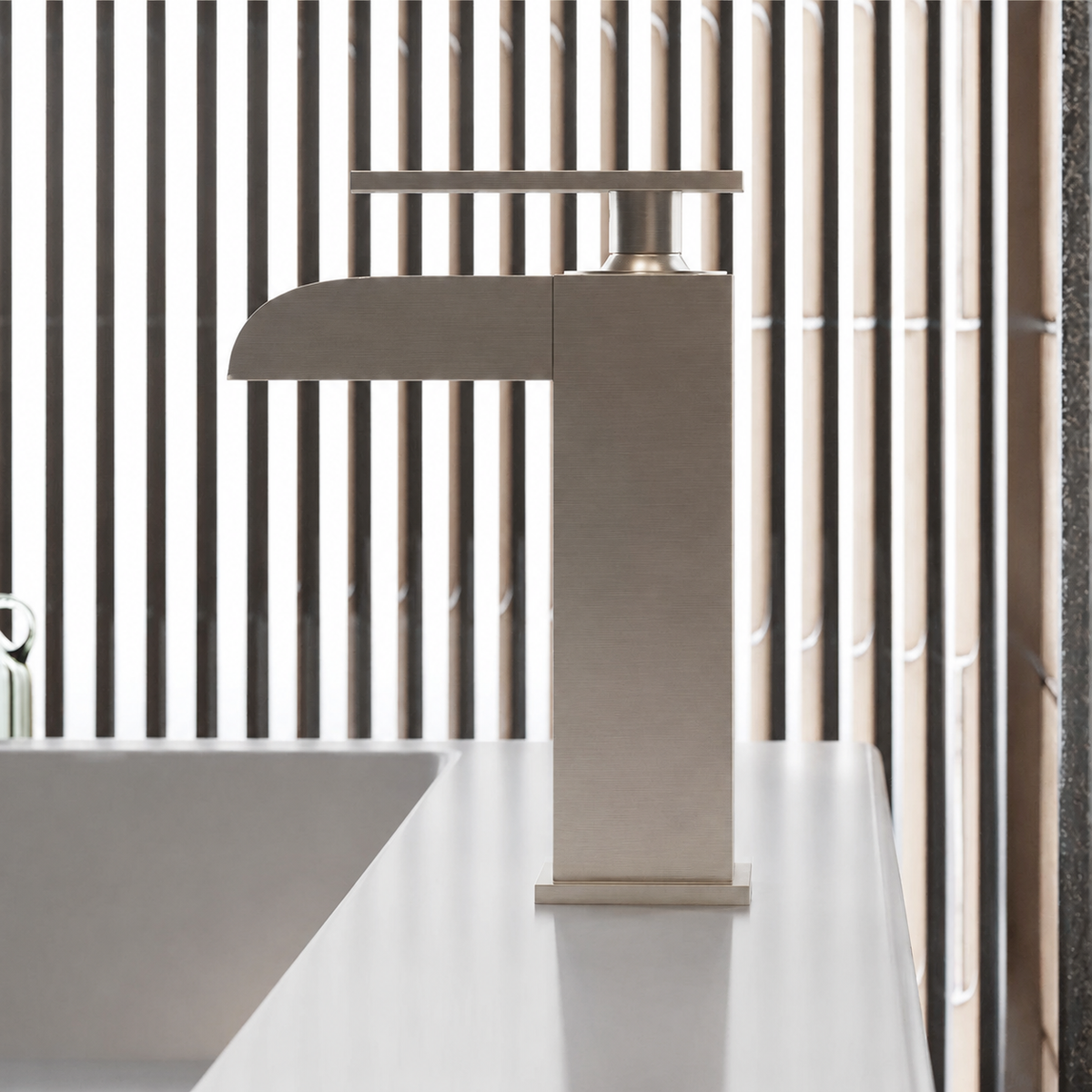 Concorde monotrou, monocommande, Waterfall mitigeur de lavabo – finition nickel brossé