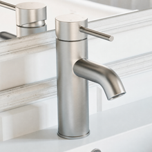 Ivy — Mitigeur de lavabo monotrou, nickel brossé