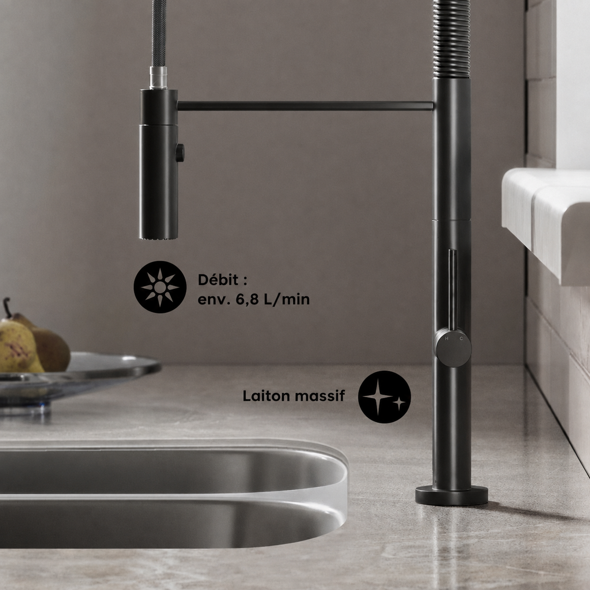 Chalet — Mitigeur de cuisine à ressort avec douchette, noir mat