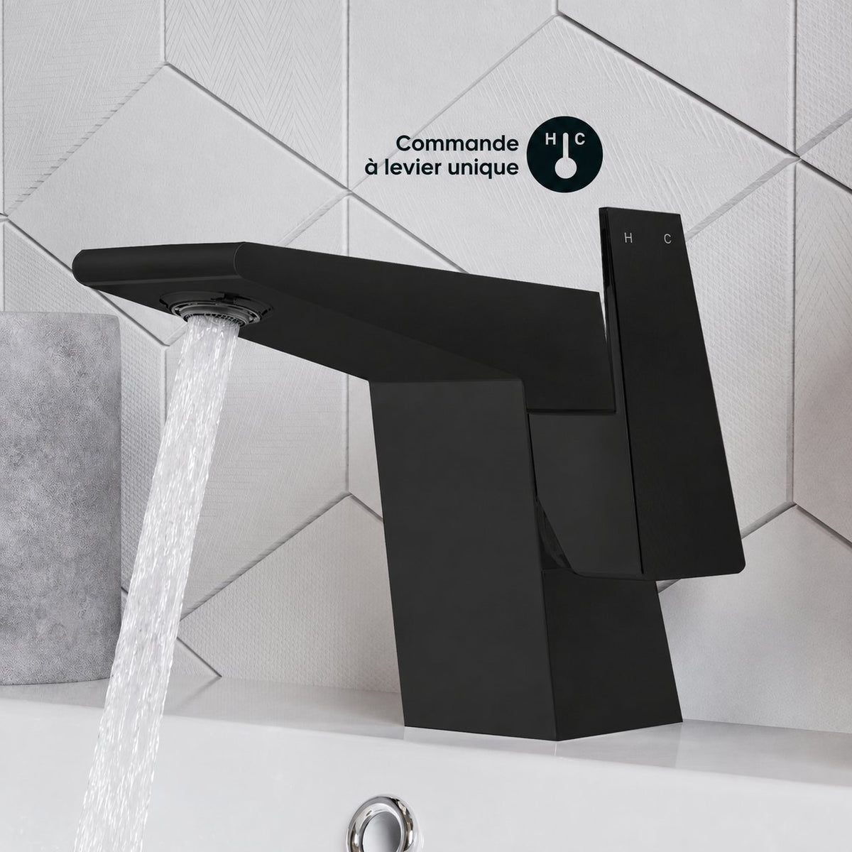Carre monotrou, monocommande, mitigeur de lavabo – finition noir mat