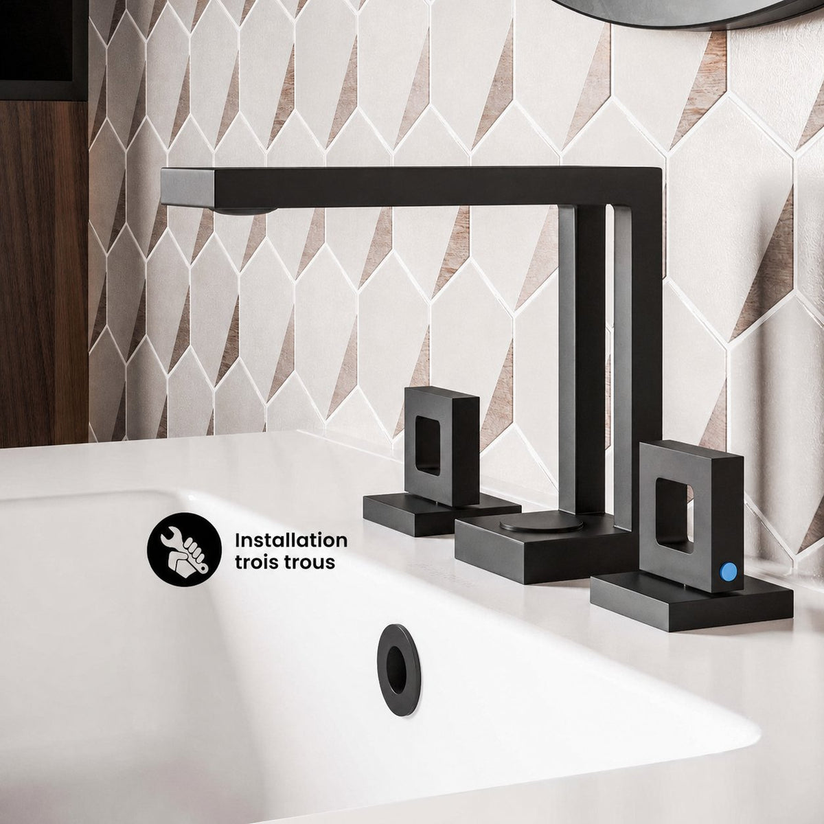 Pierre Widespread, double Handle, mitigeur de lavabo – finition noir mat